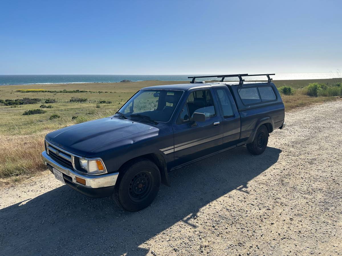 Toyota-pickup-1994-blue-4
