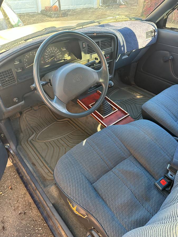 Toyota-pickup-1994-blue-9