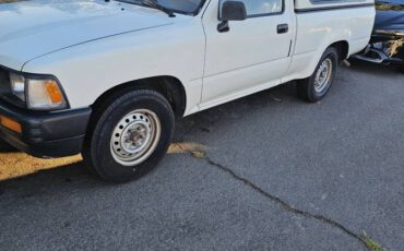Toyota-pickup-1994-white-3