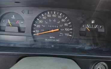 Toyota-pickup-1994-white-6