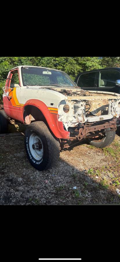 Toyota-pickup-4x4-1981-1