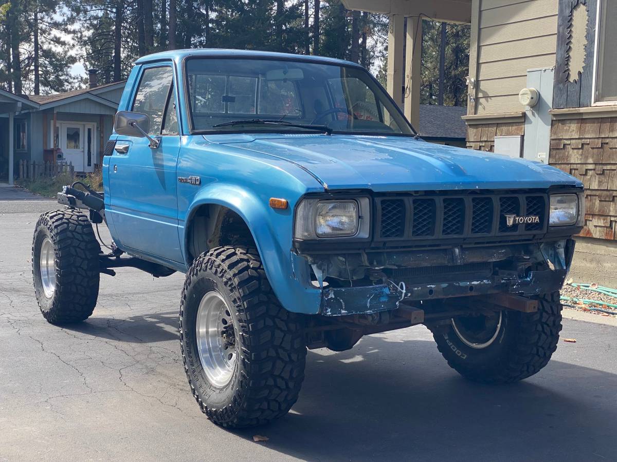 Toyota-pickup-4x4-1983