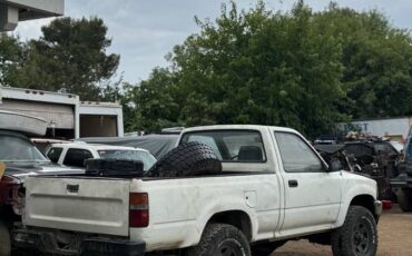 Toyota-pickup-4x4-1983-4