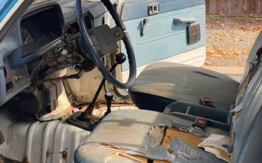 Toyota-pickup-4x4-1983-7