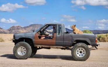 Toyota-pickup-4x4-1984