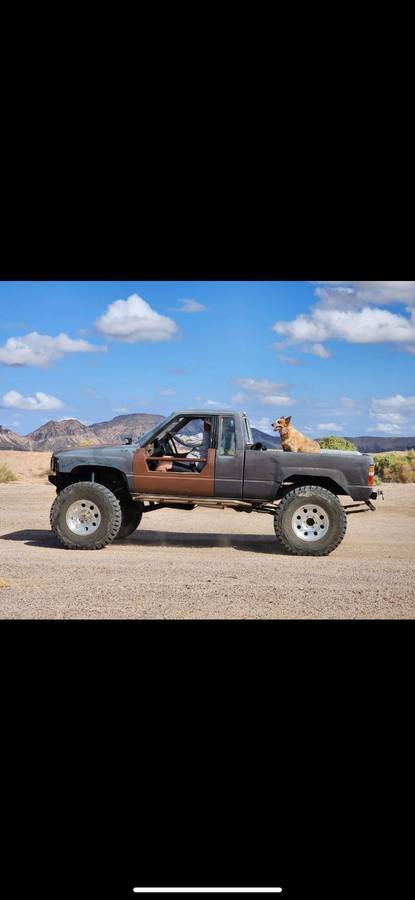 Toyota-pickup-4x4-1984