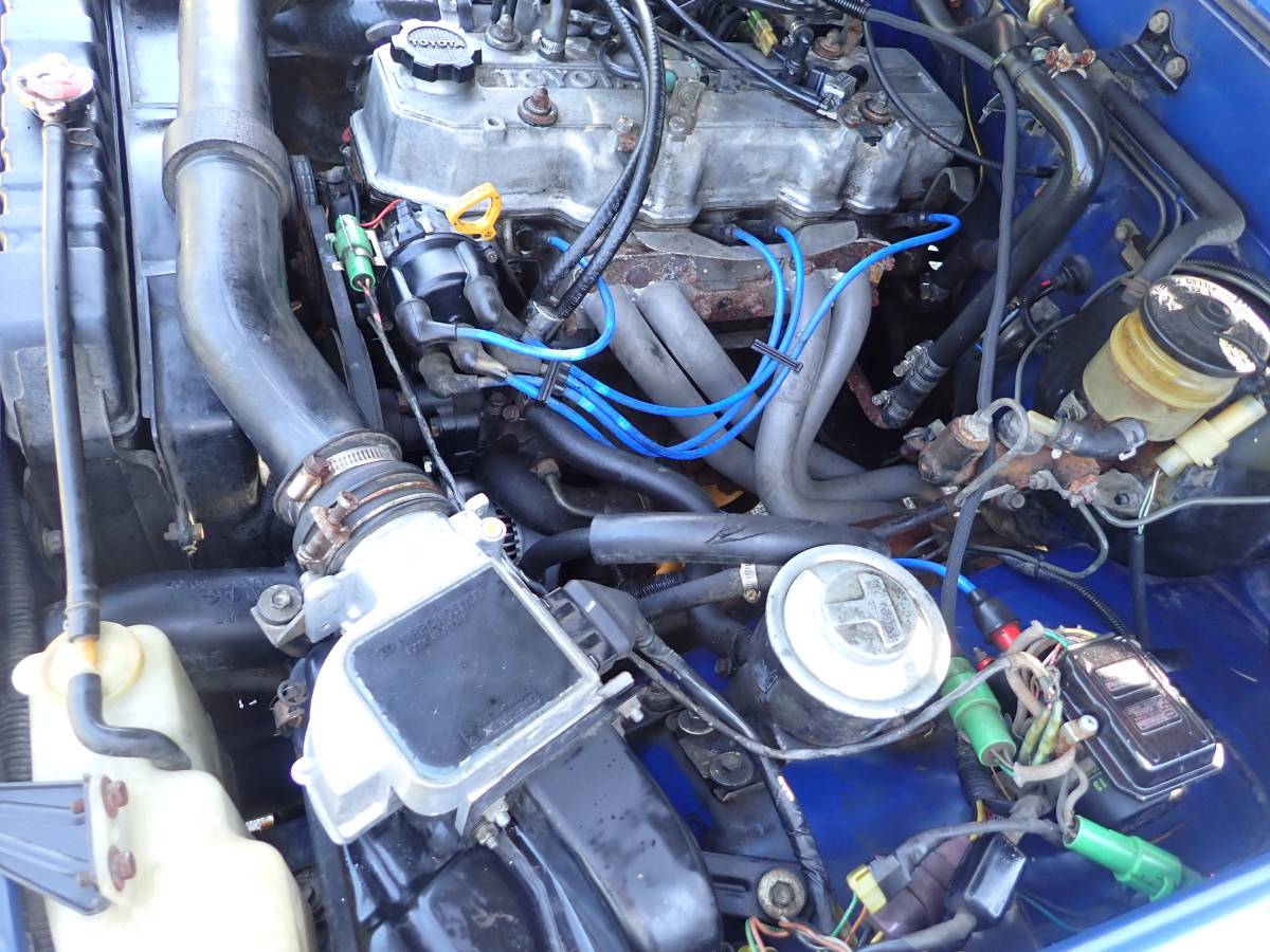 Toyota-pickup-4x4-1985-blue-11