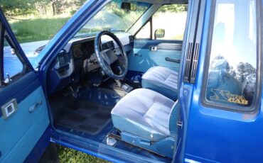 Toyota-pickup-4x4-1985-blue-5