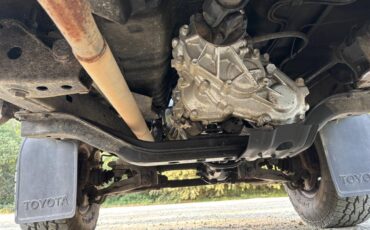 Toyota-pickup-4x4-1986-black-6