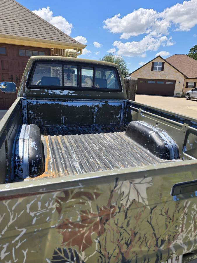 Toyota-pickup-4x4-1988-5