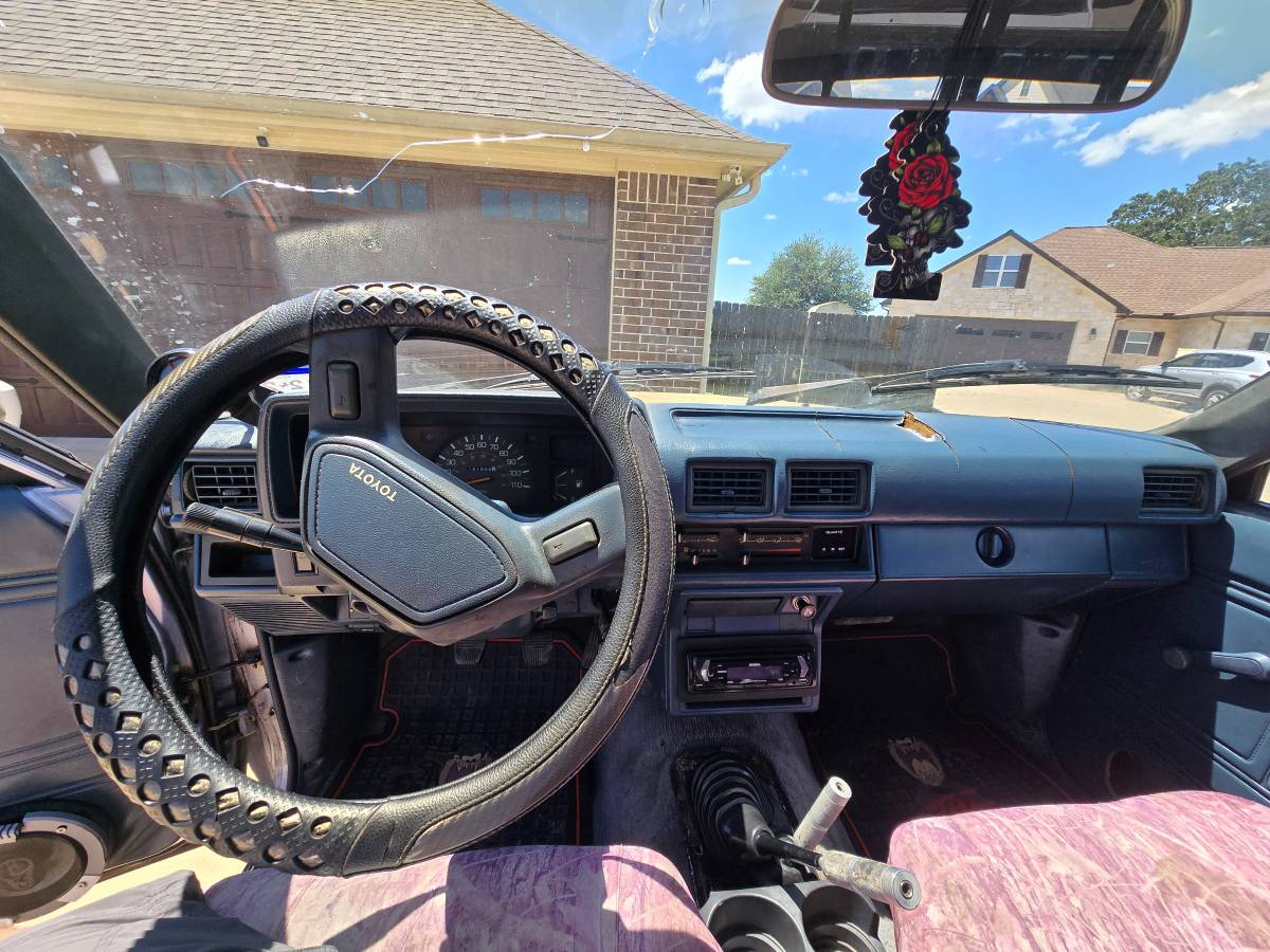 Toyota-pickup-4x4-1988-6