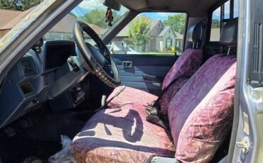 Toyota-pickup-4x4-1988-9