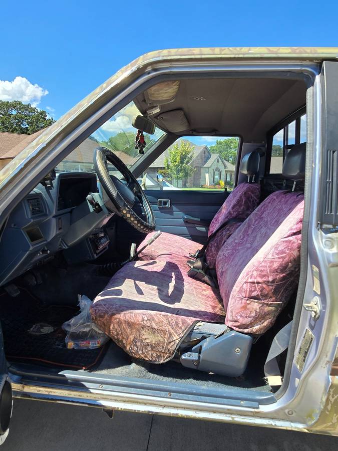 Toyota-pickup-4x4-1988-9