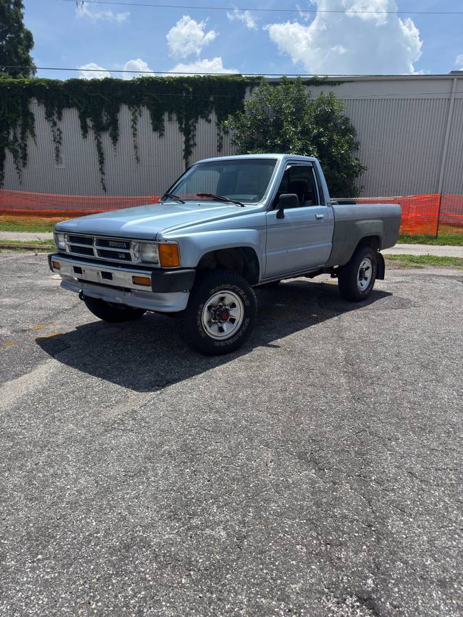 Toyota-pickup-4x4-1988-blue-10