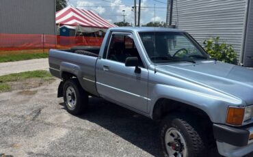 Toyota-pickup-4x4-1988-blue-2