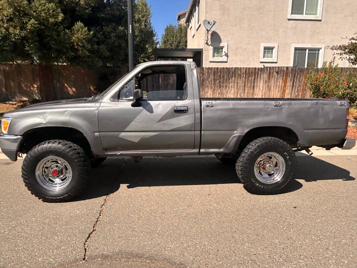 Toyota-pickup-4x4-1989-2
