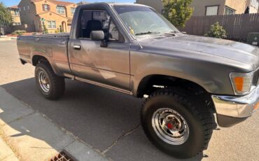 Toyota-pickup-4x4-1989-6