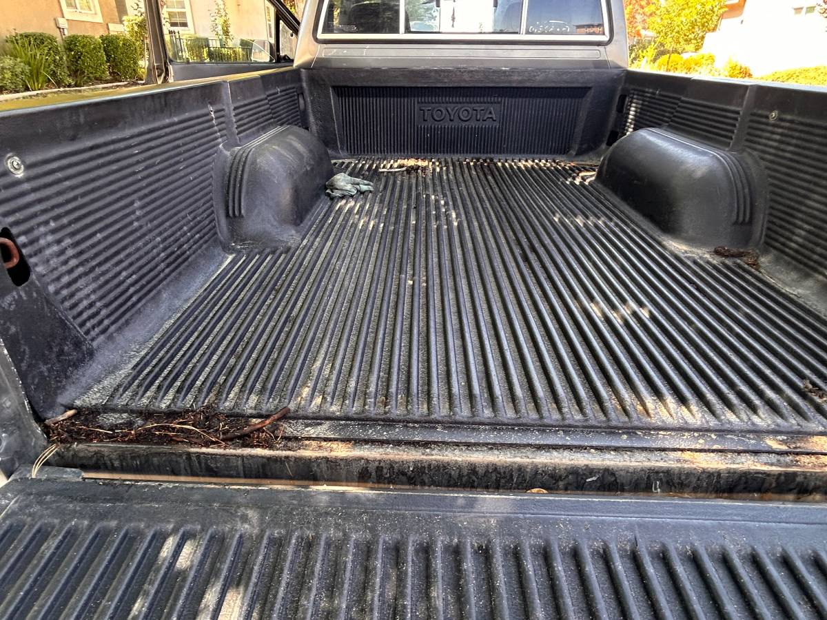 Toyota-pickup-4x4-1989