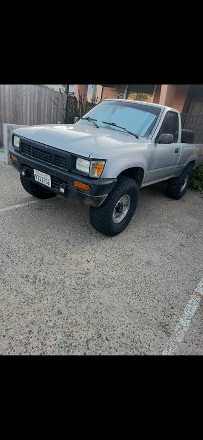 Toyota-pickup-4x4-1990-1