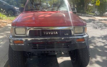 Toyota-pickup-4x4-1990-red-4