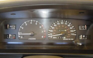 Toyota-pickup-deluxe-1990-silver-83