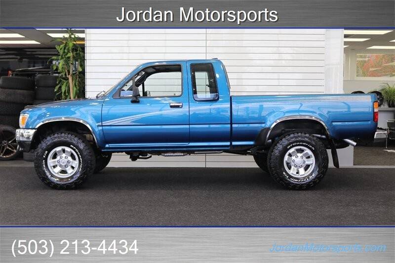 Toyota-pickup-dx-v6-1994-blue-2