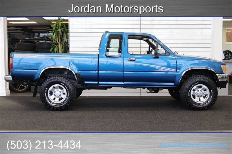 Toyota-pickup-dx-v6-1994-blue-612