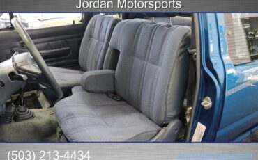 Toyota-pickup-dx-v6-1994-blue-733