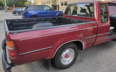 Toyota-pickup-truck-1989-red-1
