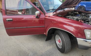 Toyota-pickup-truck-1989-red-10