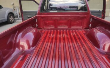 Toyota-pickup-truck-1989-red-15