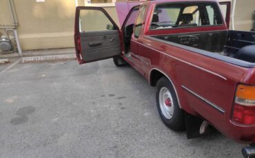 Toyota-pickup-truck-1989-red-4