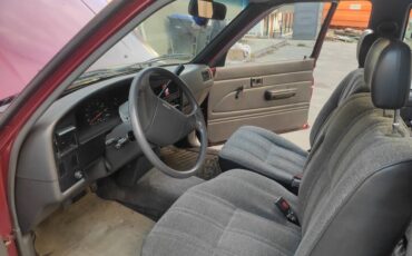 Toyota-pickup-truck-1989-red-5