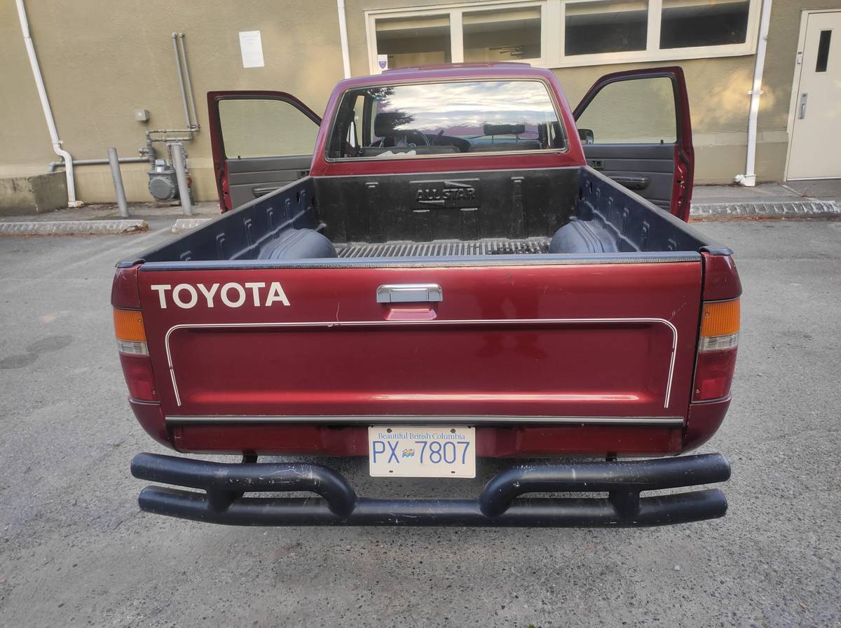Toyota-pickup-truck-1989-red-6