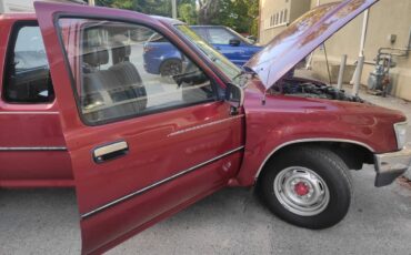 Toyota-pickup-truck-1989-red-9