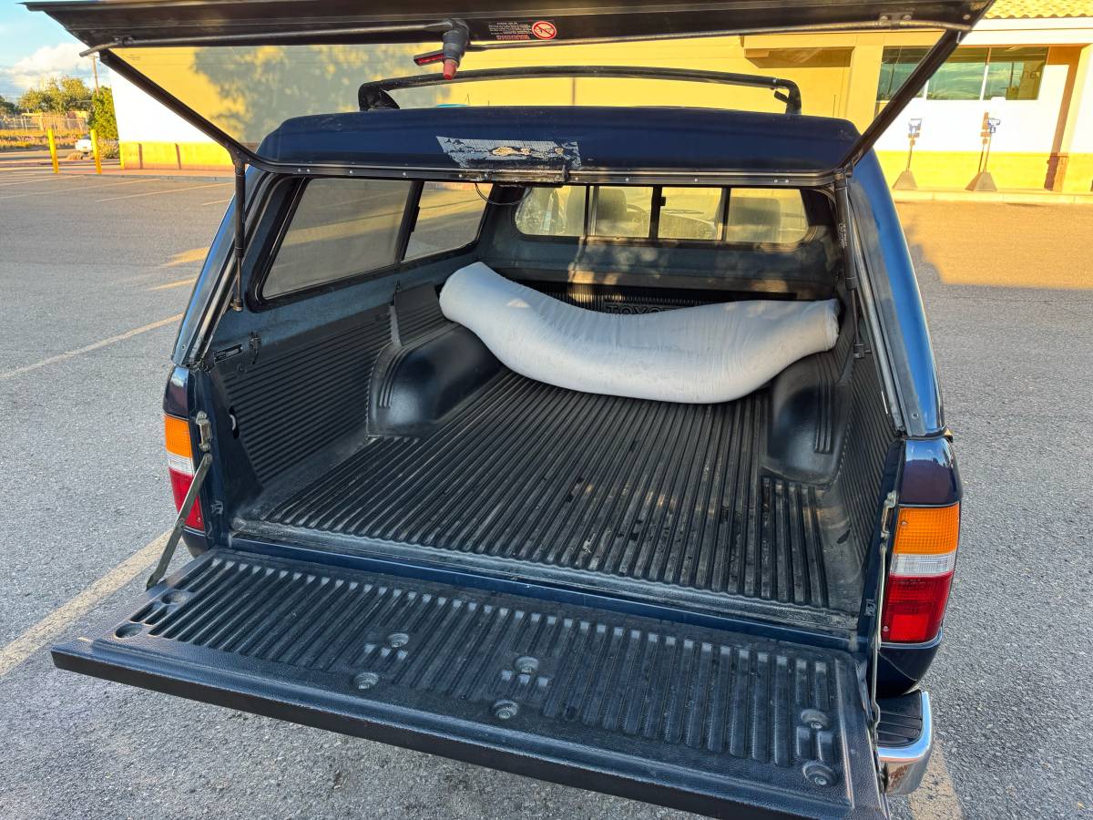 Toyota-pickup-truck-1994-blue-5