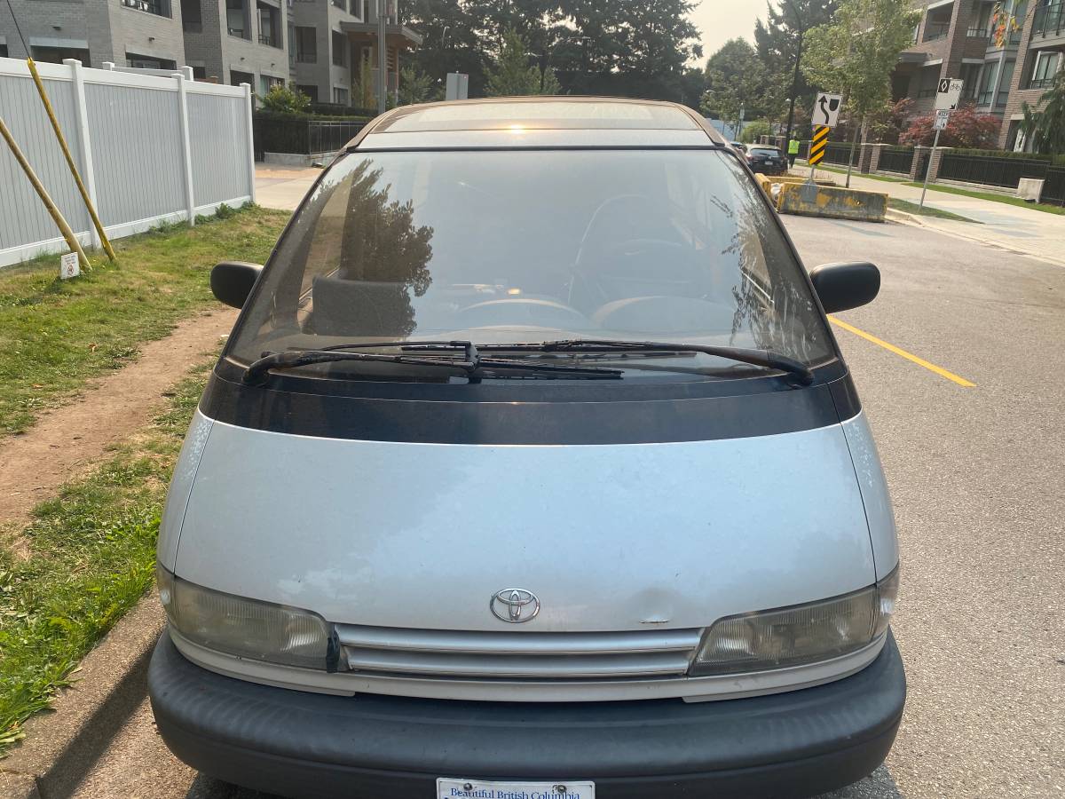 Toyota-previa-1991