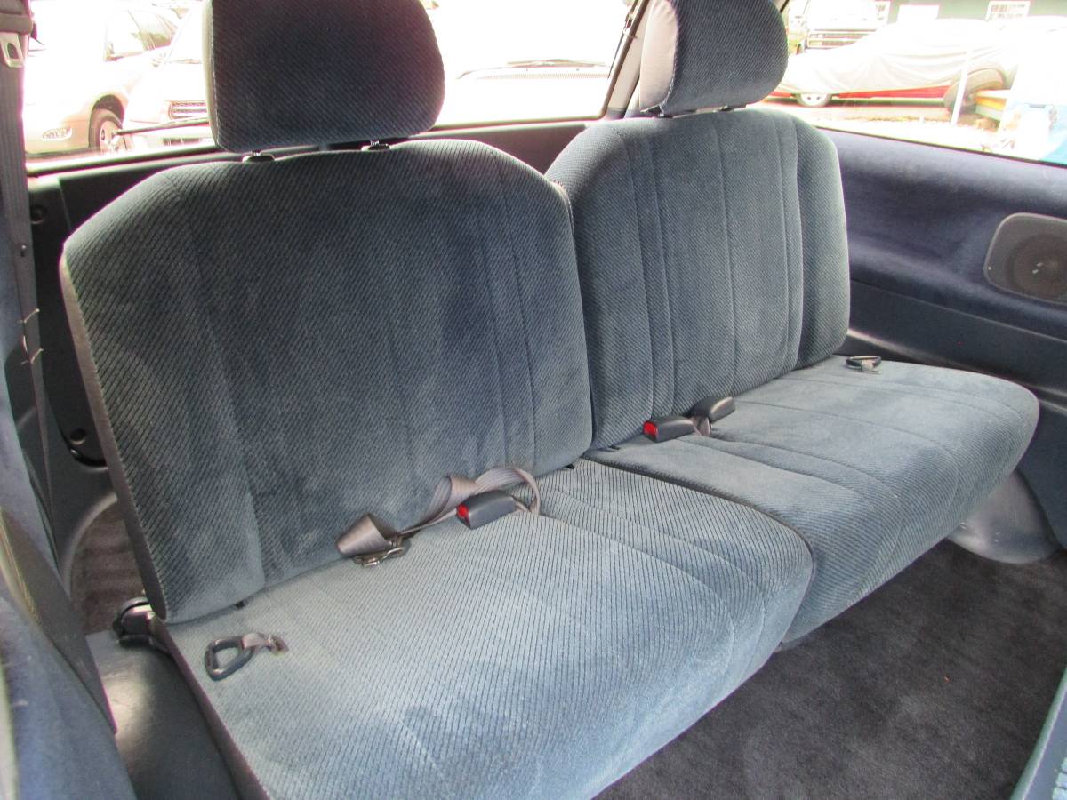 Toyota-previa-le-awd-1993-blue-13