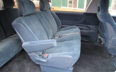 Toyota-previa-le-awd-1993-blue-14