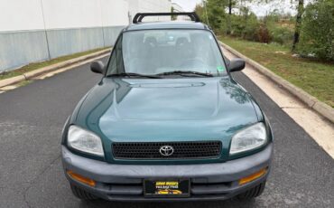 Toyota-rav4-1996-green-1