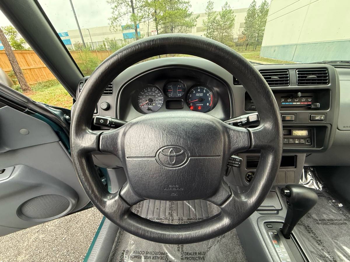Toyota-rav4-1996-green-15