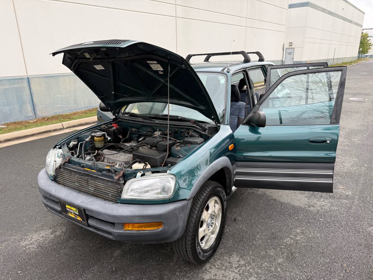 Toyota-rav4-1996-green-18