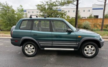 Toyota-rav4-1996-green-8