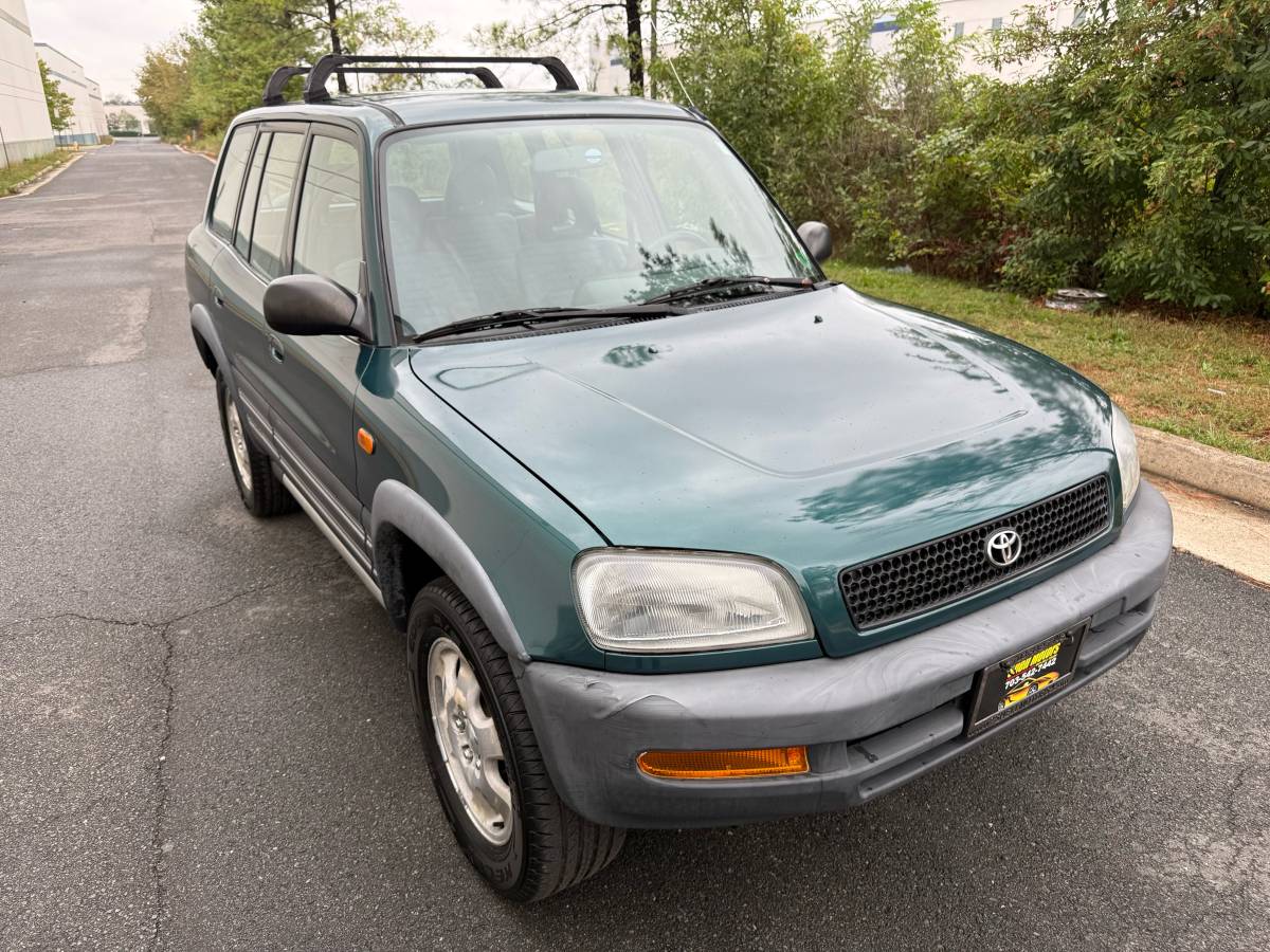 Toyota-rav4-1996-green