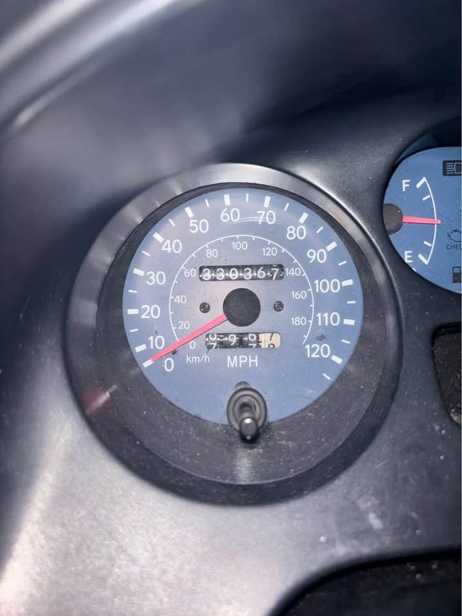 Toyota-rav4-1996-white-3