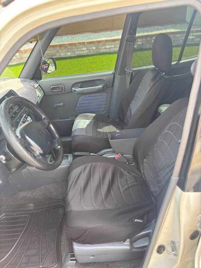 Toyota-rav4-1996-white-4