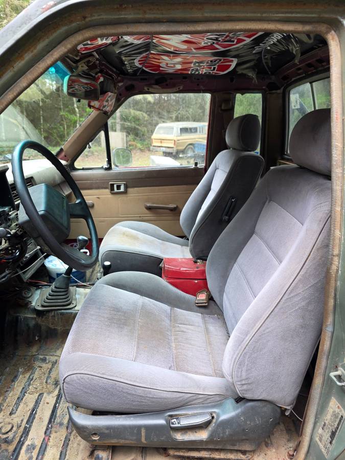 Toyota-sr5-extra-cab-pickup-4x4-1985-green-6