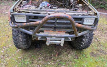 Toyota-sr5-extra-cab-pickup-4x4-1985-green-9