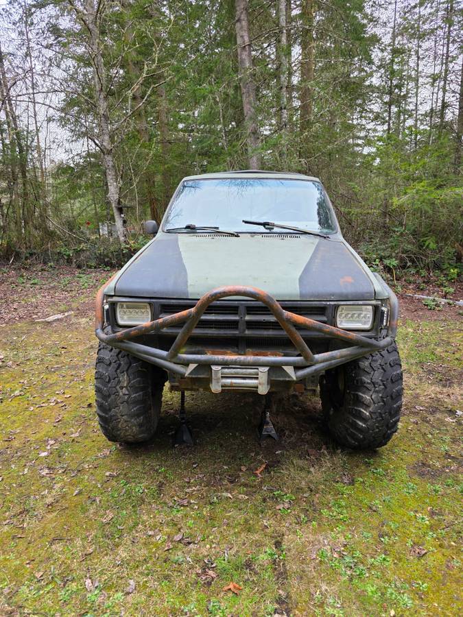 Toyota-sr5-extra-cab-pickup-4x4-1985-green