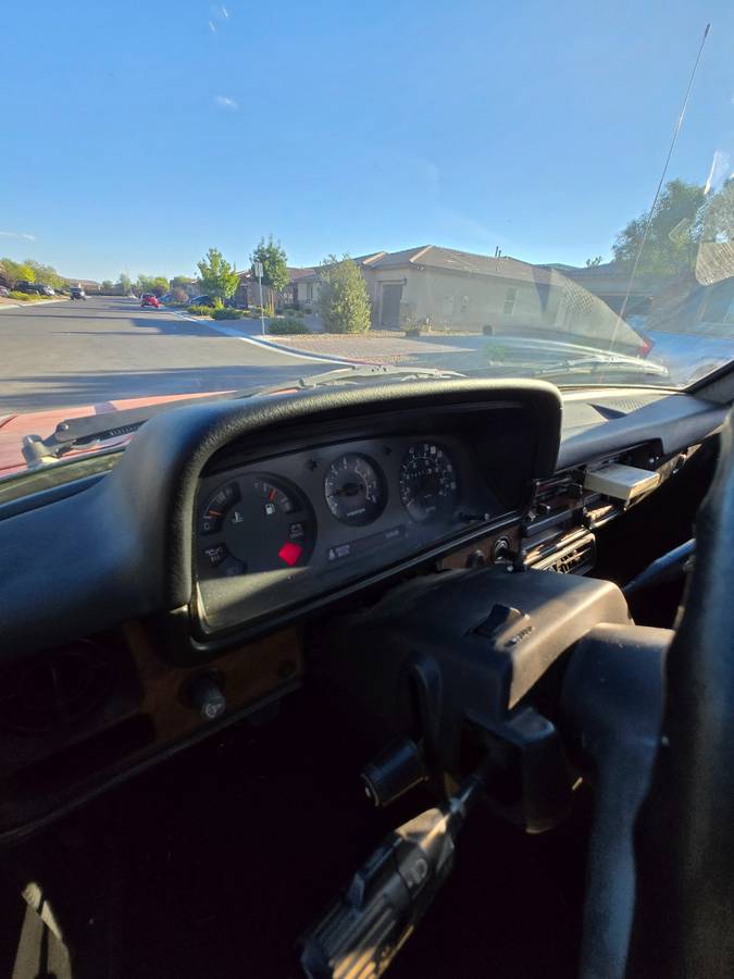 Toyota-sr5-long-bed-1981-1